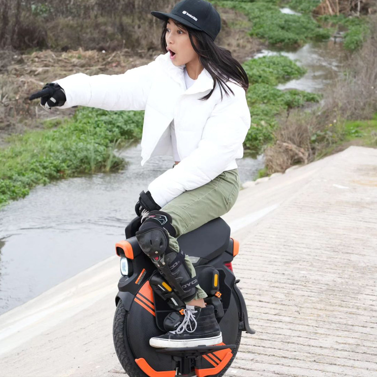 INMOTION V11Y Electric Unicycle -  2025